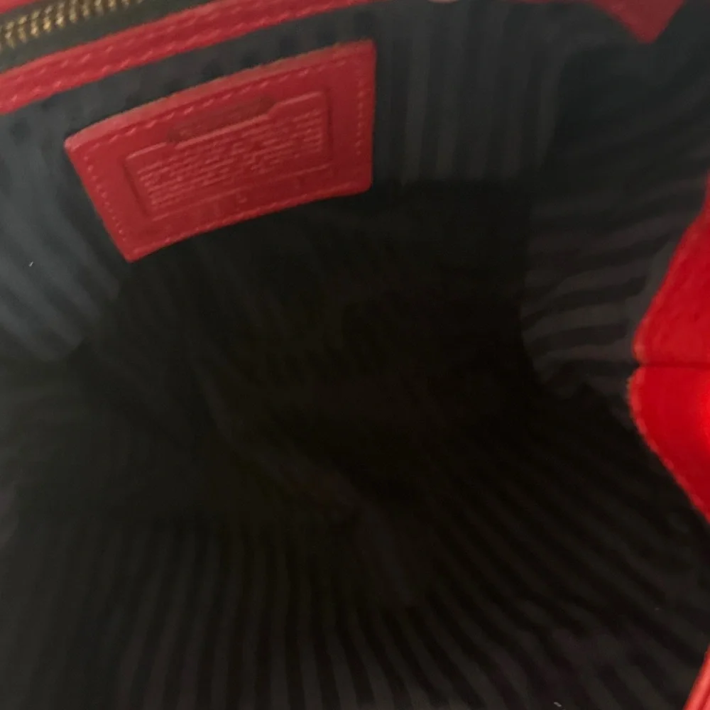 Coach Sonoma Red Leather Crossbody / Convertible  Bag - Picture 6 of 8